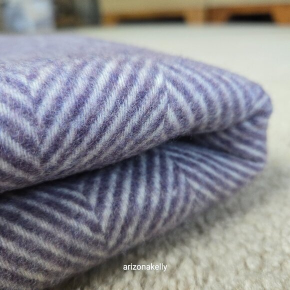 NWT Moon Merino Wool Herringbone Throw Blanket Purple Clover - Picture 15 of 15